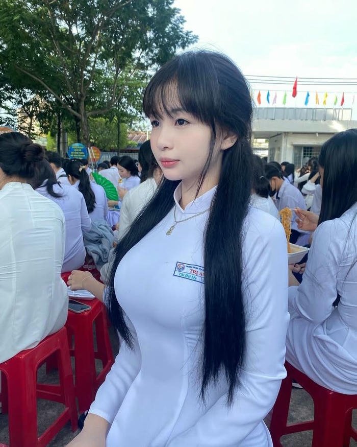 video gái xinh quay tiktok