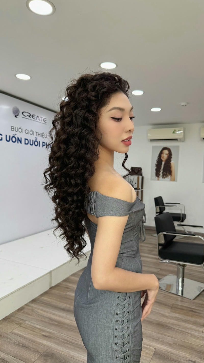 xoăn hippie ngắn nhẹ