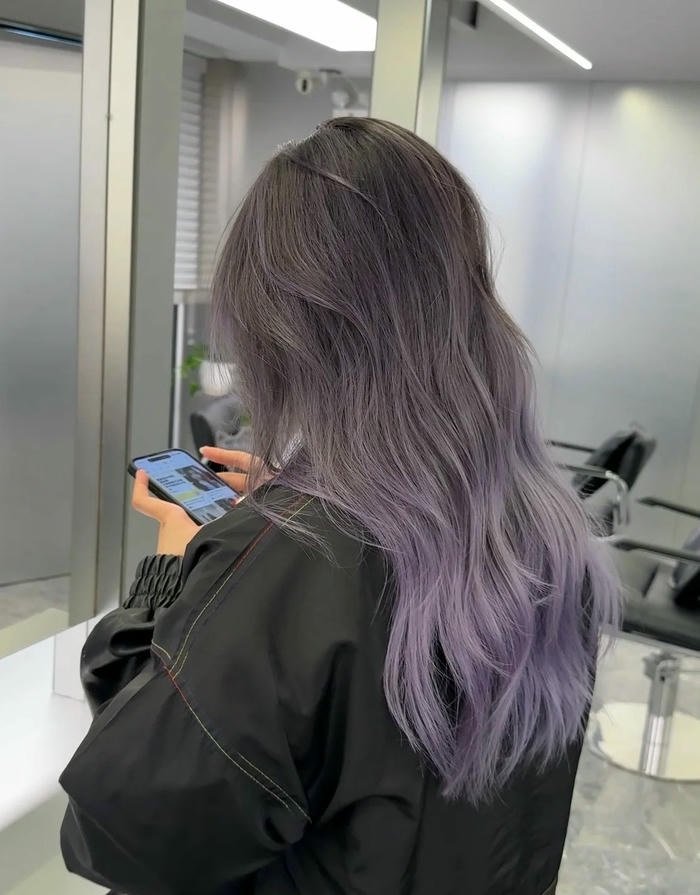 Nhuộm đuôi tóc tím