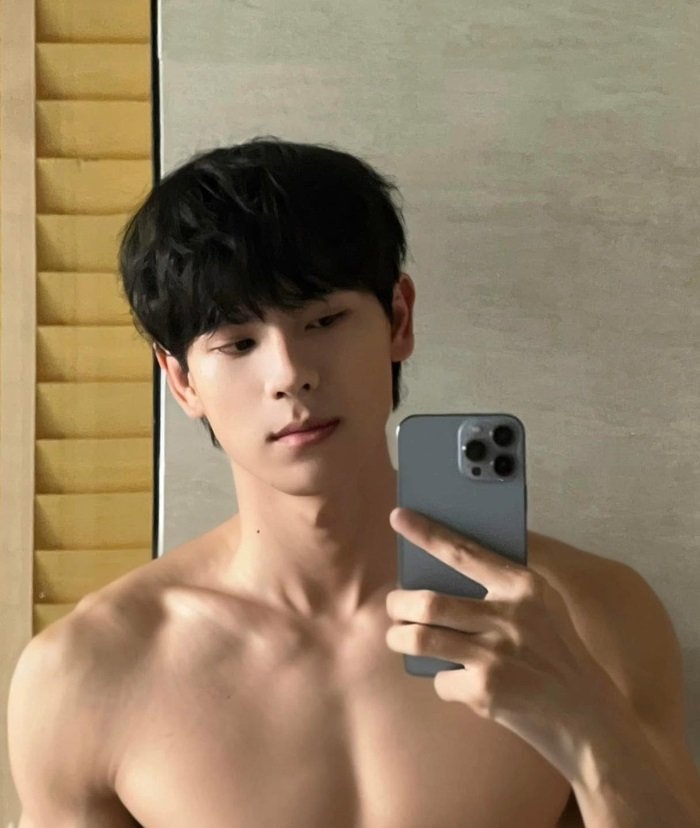 ảnh trai đẹp cơ bắp ngầu đét