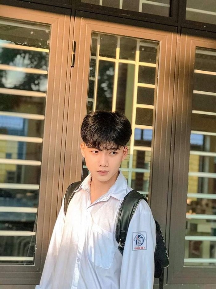 ảnh trai đẹp k10 áo trắng