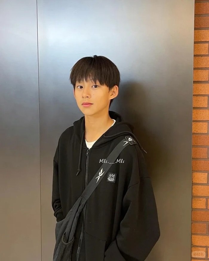 hình ảnh trai đẹp 13 tuổi dễ thương