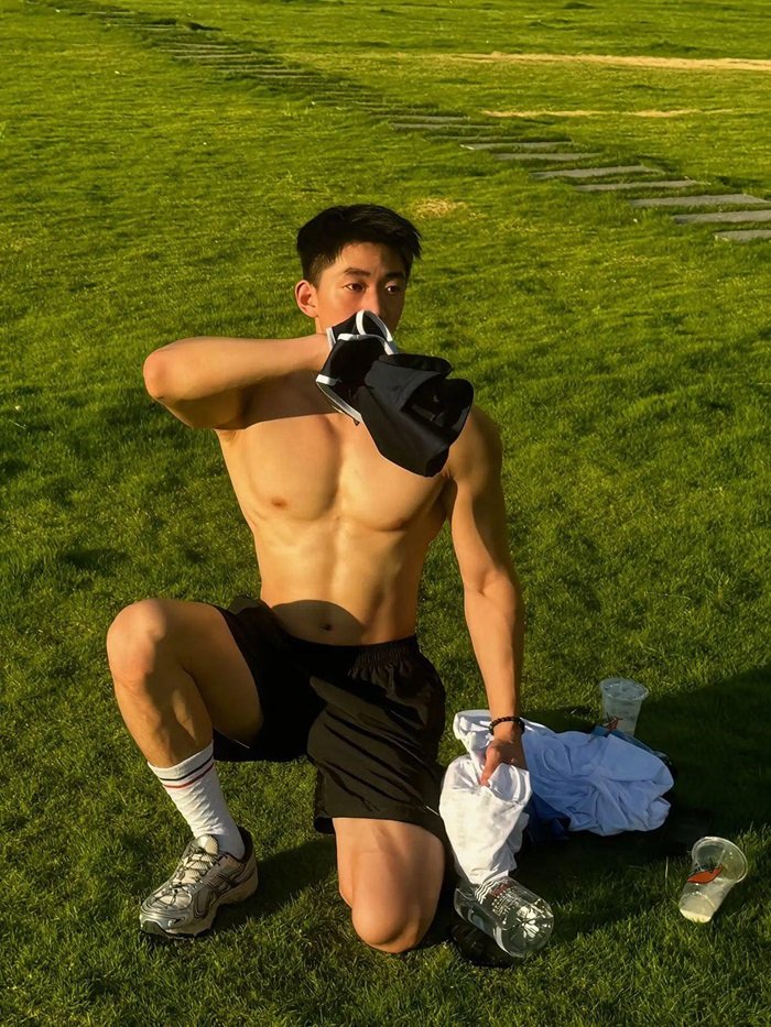 hình ảnh trai đẹp cơ bắp