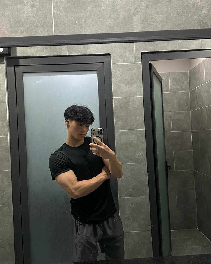 hình trai đẹp cơ bắp siêu ngầu