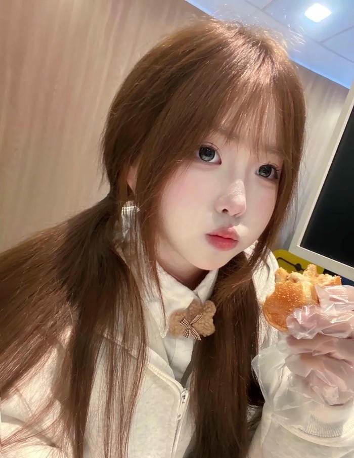 kiểu tóc layer mái ngố nữ