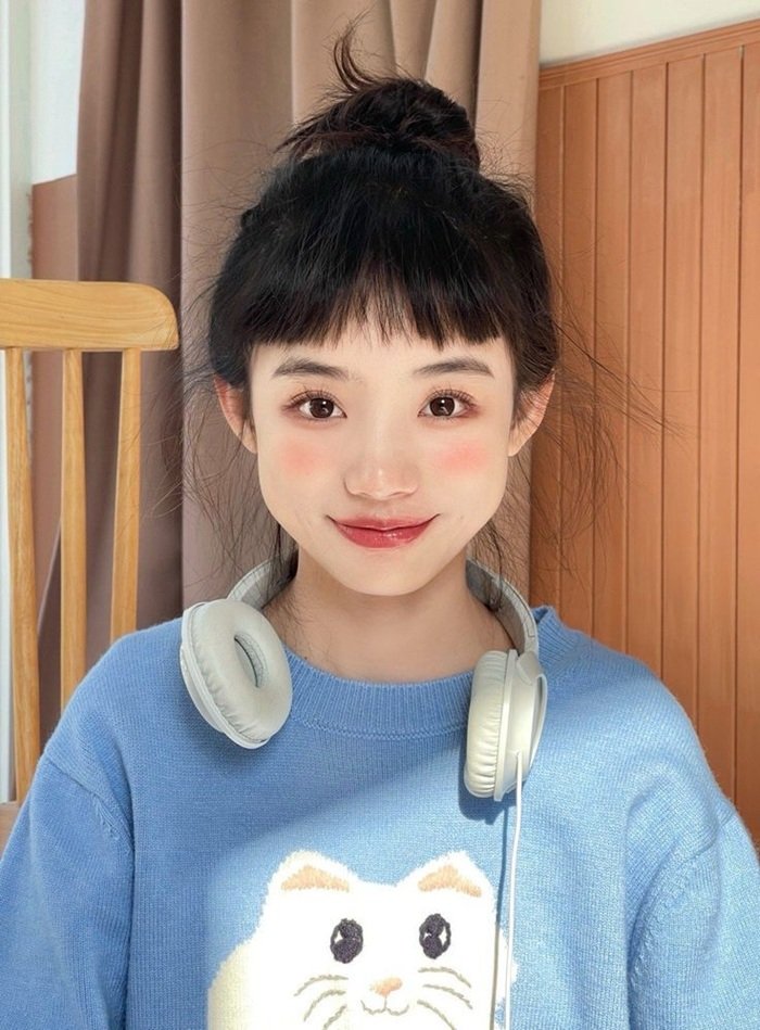 kiểu tóc mái ngố