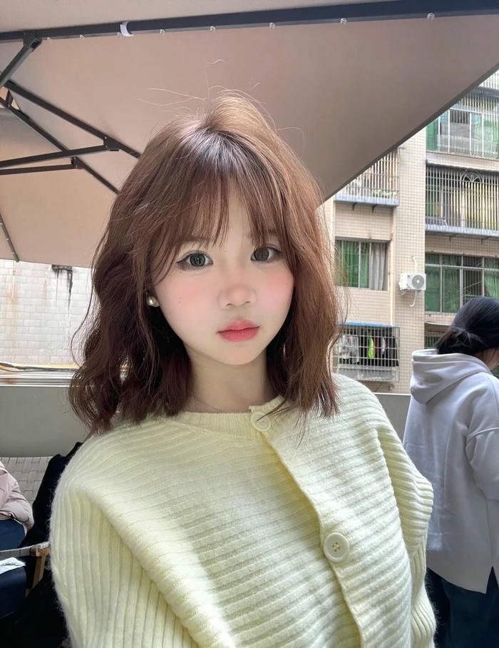 kiểu tóc xoăn ngắn không cần chăm sóc