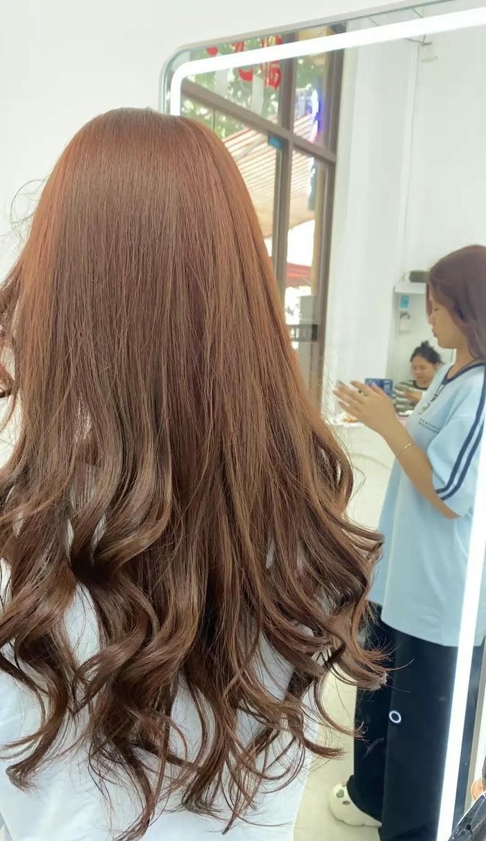 màu nâu cam trầm