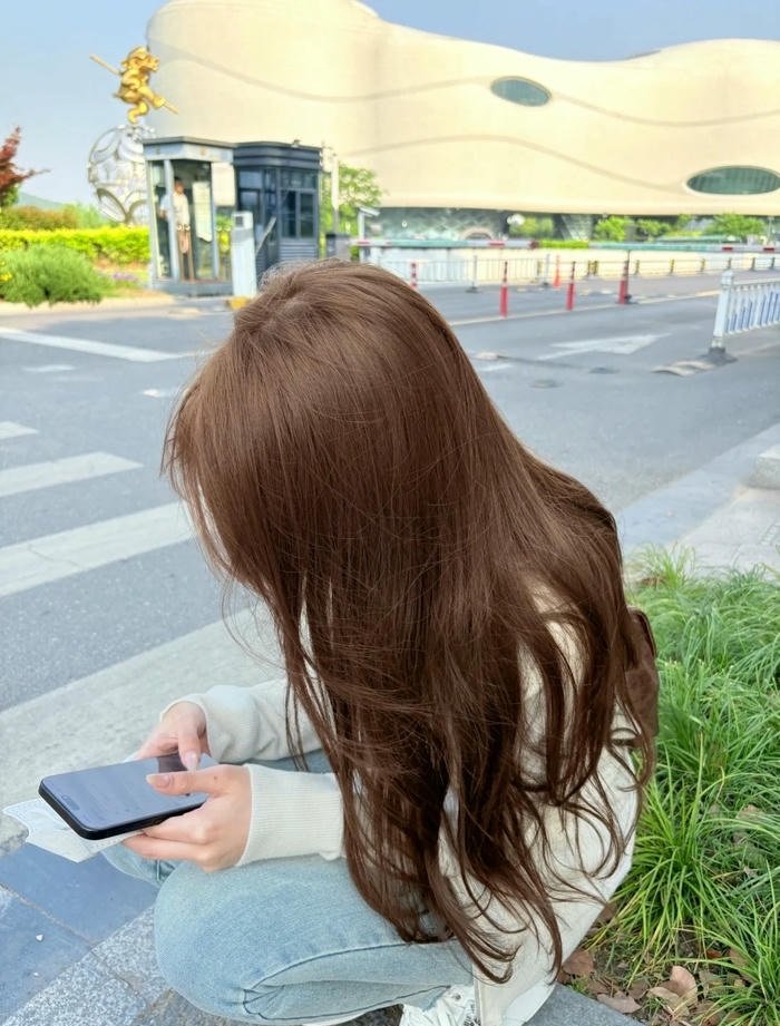 nâu hạt dẻ sáng