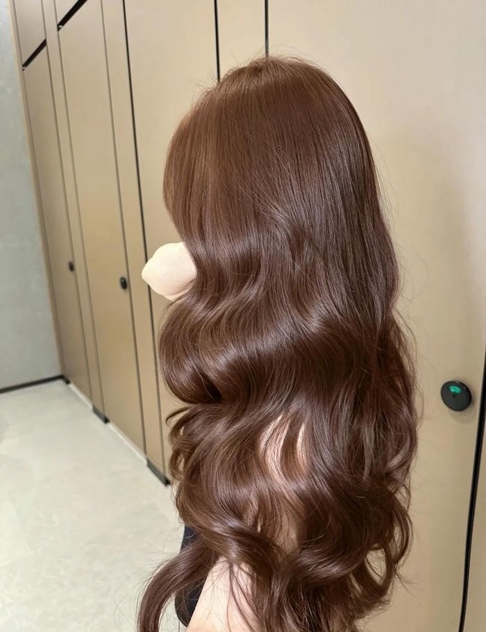 nâu hạt dẻ tóc nữ