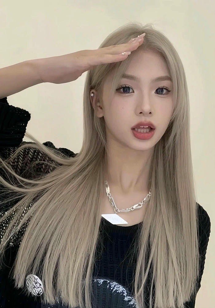 nâu trà sữa ánh khói