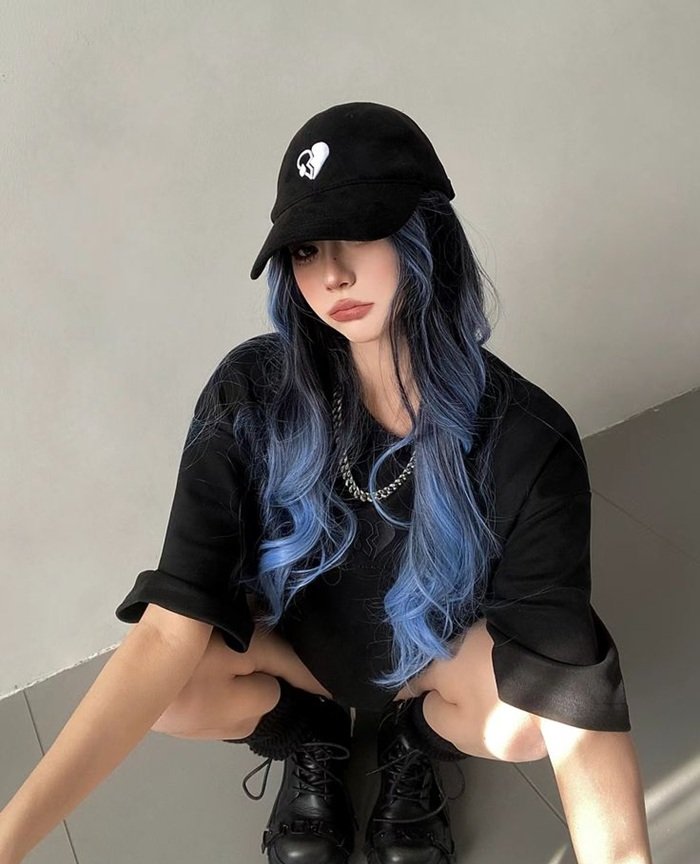 nhuôm tóc màu xanh đen