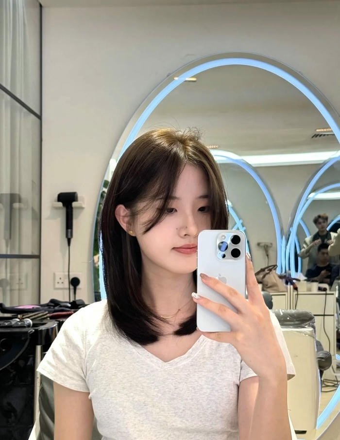 tóc layer nữ ngắn