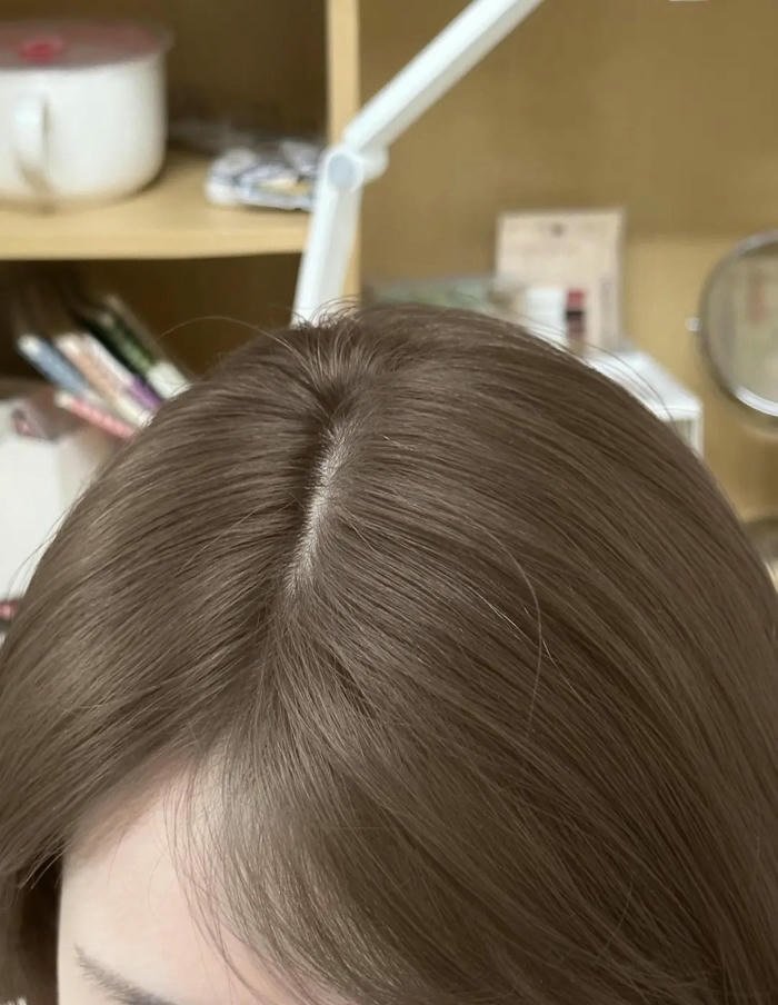 tóc màu nâu tây lạnh nữ