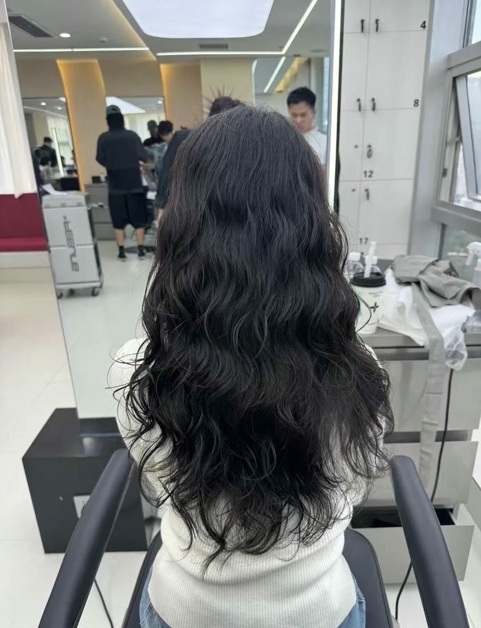 tóc xoan gợn sóng